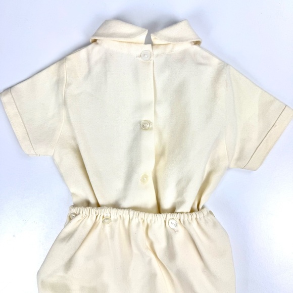 VINTAGE 1970s Baby Sz 6 Months Ivory Cottage Button Classic Bobby Suit One Piece - Picture 7 of 10